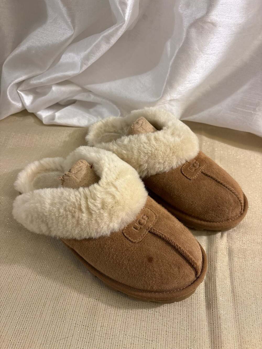 UGG Coquette Slippers Size 8 Chestnut Sheepskin